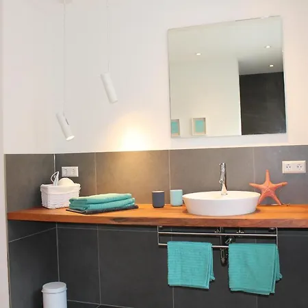 Rebhaus Weinlaube זיפלינגן